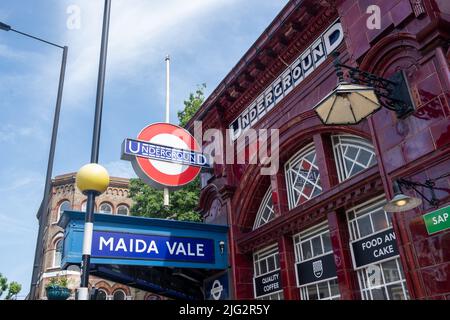 Londra - Giugno 2022: Stazione della metropolitana Maida vale, stazione della metropolitana Bakerloo line su Elgin Avenue nel W9 West London. Foto Stock