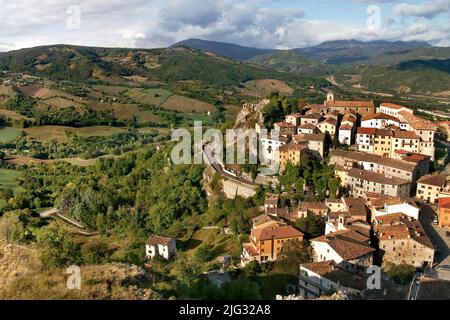 Villaggio montano Pennabilli in provincia di Rimini, Italia, Emilia Romagna, Pennabilli Foto Stock