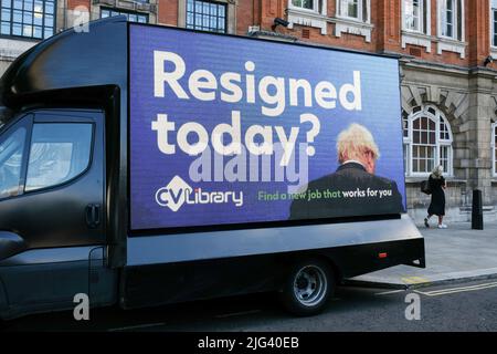 Westminster, Londra, Regno Unito. 7th luglio 2022. Atmosfera intorno a Westminster il giorno in cui PM Boris Johnson annuncia le sue dimissioni. Credit: Matthew Chattle/Alamy Live News Foto Stock