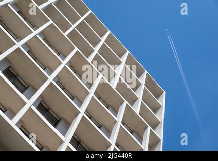 Londra, Inghilterra, Regno Unito - Paul Marshall, edificio della London School of Economics di Grafton Architects Foto Stock