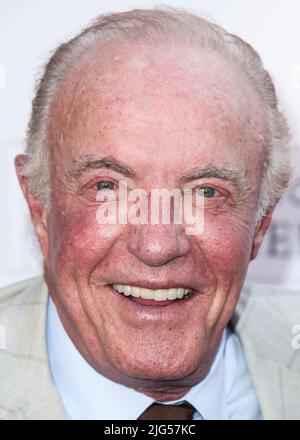 Hollywood, Stati Uniti. 07th luglio 2022. (FILE) James Caan Dead a 82. HOLLYWOOD, LOS ANGELES, CALIFORNIA, USA - APRILE 22: L'attore americano James Caan arriva alla Humane Society of the United States' Annual to the Rescue! Los Angeles Benefit 2017 tenuto presso Paramount Studios il 22 aprile 2017 a Hollywood, Los Angeles, California, Stati Uniti. (Foto di Xavier Collin/Image Press Agency) Credit: Image Press Agency/Alamy Live News Foto Stock