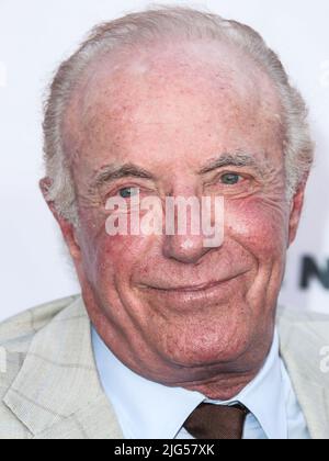 Hollywood, Stati Uniti. 07th luglio 2022. (FILE) James Caan Dead a 82. HOLLYWOOD, LOS ANGELES, CALIFORNIA, USA - APRILE 22: L'attore americano James Caan arriva alla Humane Society of the United States' Annual to the Rescue! Los Angeles Benefit 2017 tenuto presso Paramount Studios il 22 aprile 2017 a Hollywood, Los Angeles, California, Stati Uniti. (Foto di Xavier Collin/Image Press Agency) Credit: Image Press Agency/Alamy Live News Foto Stock