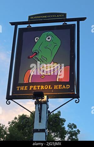 Il pub benzina Head, il campeggio Silverstone Woodlands, il Gran Premio di Silverstone British Formula1, Northamptonshire, Inghilterra, Regno Unito Foto Stock