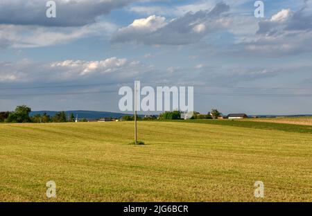 Pulkau, Landwirtschaft, Hügelland, Feld, Waldviertel, Niederösterreich, Felder, Acker, Himmel, Wolken, flach, ruhig, still, abgelegen, einsam, Natur, Foto Stock