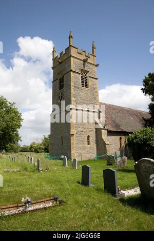 La Chiesa Parrocchiale di San Nicola nel Nord e Medio Littleton vicino Evesham UK Foto Stock