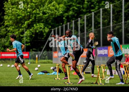 Saalfelden, Austria. 08 luglio 2022, Saalfelden - Lutsharil Geertruida di Feyenoord durante il Trainingkamp Feyenoord il 8 luglio 2022 a Saalfelden, Austria. (Da Box a Box Pictures/Tom Bode) Foto Stock