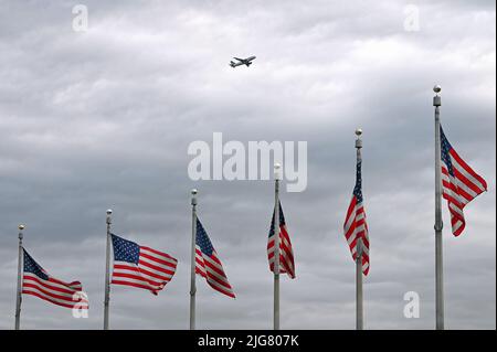 Bandiere americane sul centro commerciale nazionale; Washington D.C. Foto Stock