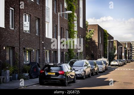 2022-07-08 16:03:02 AMSTERDAM - Un segno per la vendita ad una casa nel nord di Amsterdam. ANP RAMON VAN FLYMEN olanda OUT - belgio OUT Foto Stock