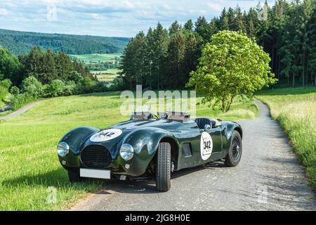 Breuberg, Hesse, Germania, Jaguar XK 120 Roadster con una scocca personalizzata Rochdale. Anno di fabbricazione 1953, Foto Stock