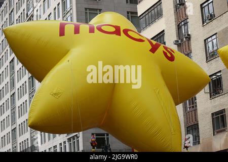 Balloons of the Macy's Thanksgiving Day Parade, NYC, USA Foto Stock