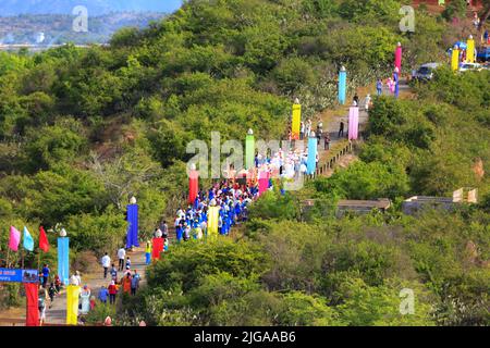 Kate Festival, una cultura tradizionale del popolo Cham nella torre antica di Poklong Girai, Phan Rang, Vietnam Foto Stock