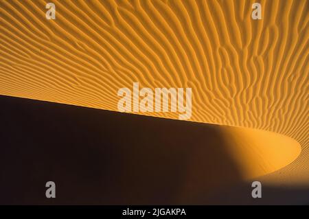 Profondo buco nero nel deserto di Hatta Foto Stock