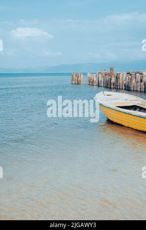 Vista sulla spiaggia albanese Capo di rodone tranquilla vista Foto Stock