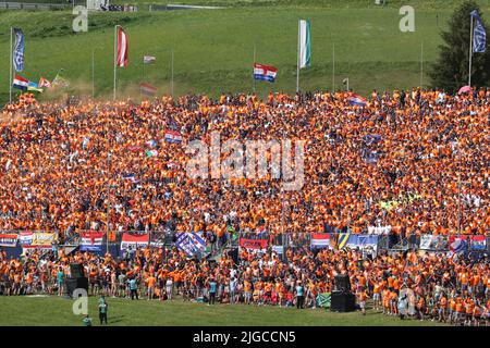 Spielberg, Austria. 09th luglio 2022. Spettatori, tifosi durante la Formula 1 Rolex Grosser Preis von Osterreich 2022, 2022 Gran Premio d'Austria, 11th round del Campionato del mondo di Formula uno FIA 2022 dal 8 al 10 luglio 2022 sul Red Bull Ring, a Spielberg, Austria - Photo DPPI Credit: DPPI Media/Alamy Live News Foto Stock