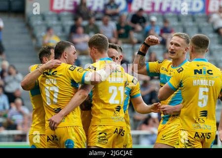 I giocatori di Leeds Rhinos celebrano una prova di Richie Myler #16 di Leeds Rhinos Foto Stock