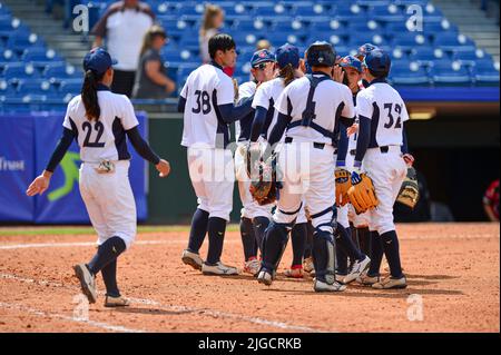 Hoover, ALABAMA, Stati Uniti. 9th luglio 2022. 9 luglio 2022, Hoover, Alabama, USA: Gli atleti Elite si riuniscono da tutto il mondo per competere nei Giochi del mondo, (un evento internazionale multi-sport di 11 giorni organizzato con il supporto del Comitato Olimpico Internazionale). I giocatori cinesi di Taipei festeggiano dopo aver sconfitto i Giochi del Canada nel mondo all'Hoover incontrato a Hoover, Alabama. (Credit Image: © Jeremy Raines/ZUMA Press Wire) Foto Stock