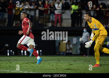 Braganca Paulista, Brasile. 09th luglio 2022. SP - Braganca Paulista - 07/09/2022 - BRASILIANO A 2022, BRAGANTINO X AVAI - il giocatore di Bragantino Alerrandro festeggia il suo traguardo durante una partita contro Avai allo stadio Nabi Abi Cheddid per il campionato brasiliano A 2022. Foto: Diogo Reis/AGIF/Sipa USA Credit: Sipa USA/Alamy Live News Foto Stock