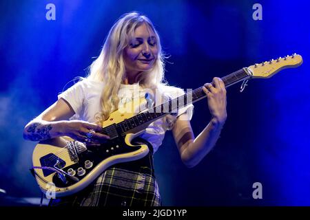 LONDRA, INGHILTERRA: Inalatore di supporto per le gambe umide al Kentish Town Forum con: Hester Chambers dove: Londra, Regno Unito quando: 06 Ott 2021 Credit: Neil Lupin/WENN Foto Stock