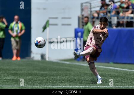 Seattle, WA, Stati Uniti. 09th luglio 2022. Portland Timbers difende Claudio Bravo durante la partita di calcio MLS tra il Portland Timbers e il Seattle Sounders FC al Lumen Field di Seattle, Washington. Portland sconfisse Seattle 3-0. Steve Faber/CSM/Alamy Live News Foto Stock