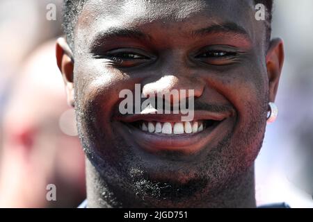 Parigi, Francia. 09th luglio 2022. Il giocatore DI basket STATUNITENSE Zion Williamson dei New Orleans Pelicans partecipa al torneo di basket Quai 54 (il Campionato Mondiale di Streetball) di Parigi, Francia, il 9 luglio 2022. Credit: Victor Joly/Alamy Live News Foto Stock