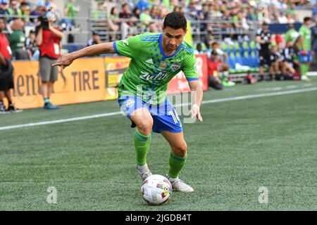 Seattle, WA, Stati Uniti. 09th luglio 2022. Il centrocampista di Seattle Sounders Alexander Roldan durante la partita di calcio MLS tra il Portland Timbers e il Seattle Sounders FC al Lumen Field di Seattle, WA. Portland sconfisse i Sounders 3-0. Steve Faber/CSM/Alamy Live News Foto Stock