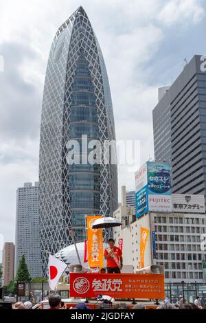 Tokyo, Giappone. 09th luglio 2022. Sohei Kamiya electioneering per la festa Sanseito nel distretto di Shinjuku. (Foto di Damon Coulter/SOPA Images/Sipa USA) Credit: Sipa USA/Alamy Live News Foto Stock