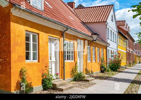 Aabenraa, Danimarca; 6 luglio 2022 - antiche case tradizionali danesi, Aabenraa, Danimarca Foto Stock