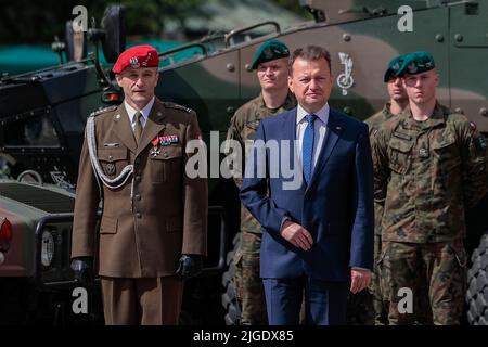 Wroclaw, Wroclaw, Polonia. 9th luglio 2022. A Wroclaw, con la partecipazione del vice primo ministro Mariusz Blaszczak, ha avuto luogo la promozione dell'Accademia militare delle Laddakers a Pic: Mariusz Blaszczak (Credit Image: © Krzysztof Zatycki/ZUMA Press Wire) Foto Stock