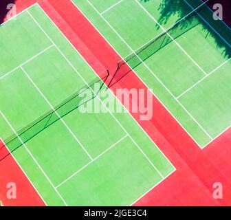 Vista sul campo da tennis dall'alto Foto Stock