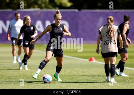 Rachel Daly in Inghilterra durante una sessione di formazione alla UEFA Women's Euro 2022 England media Day al Lensbury, Teddington. Data foto: Domenica 10 luglio 2022. Foto Stock