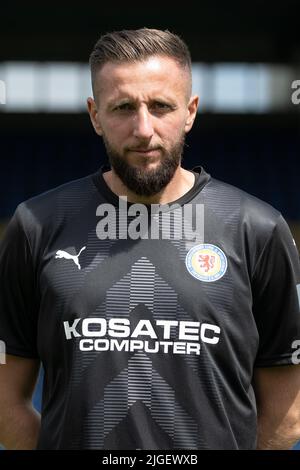 Brunswick, Germania. 10th luglio 2022. Calcio: 2. Bundesliga, sessione fotografica per la stagione 2022/23, Eintracht Braunschweig, portiere Jasmin Fejsic. Credit: Swen Pförtner/dpa - NOTA IMPORTANTE: In conformità con i requisiti della DFL Deutsche Fußball Liga e della DFB Deutscher Fußball-Bund, è vietato utilizzare o utilizzare fotografie scattate nello stadio e/o della partita sotto forma di immagini di sequenza e/o serie di foto video-simili./dpa/Alamy Live News Foto Stock