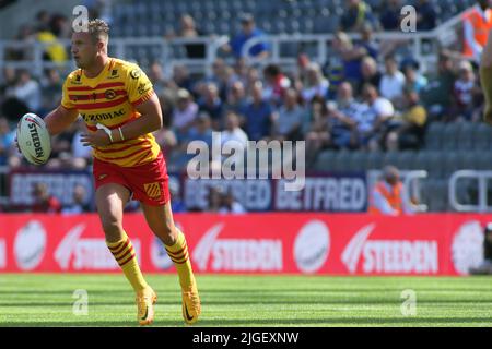 St James Park, Newcastle, Newcastle upon Tyne, Regno Unito. 10th luglio 2022. Betfred Super League - Magic Weekend Catalan Dragons vs Warrington Wolves Josh Drinkwater of Catalan Dragons Credit: Touchlinepics/Alamy Live News Foto Stock