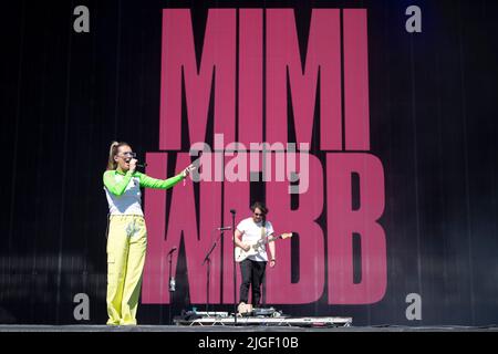 Mimi Webb si esibisce sul palco principale del TRNSMT Festival a Glasgow Green a Glasgow. Data foto: Domenica 10 luglio 2022. Foto Stock