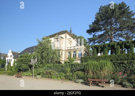 Villa sulla piazza di Montrichard a Eltville, Rheingau, Taunus, Assia, Germania Foto Stock