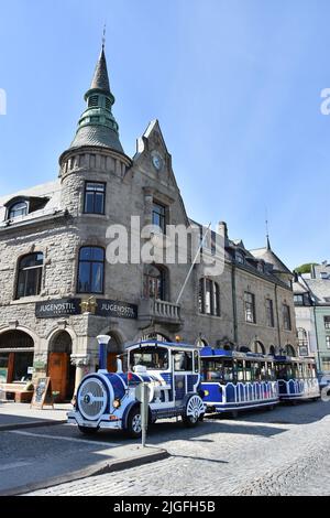 ALESUND, NORVEGIA - LUGLIO , 2018. Vista del centro di Alesund città, più og Romsdal County, rinomato per i suoi splendidi edifici in stile Art Nouveau. Foto Stock