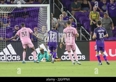 Orlando, FL: Il portiere di Inter Miami Drake Callender (27) fa un salvataggio durante una partita MLS contro la città di Orlando, sabato 9 luglio 2022, all'Explori Foto Stock