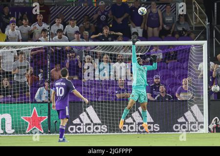 Orlando, FL: Il portiere di Inter Miami Drake Callender (27) fa un salvataggio durante una partita MLS contro la città di Orlando, sabato 9 luglio 2022, all'Explori Foto Stock