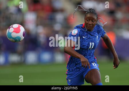 Rotherham, Regno Unito. 10th luglio 2022. Kadidiatou Diani di Francia durante la partita UEFA Women's European Championship 2022 al New York Stadium di Rotherham. Il credito dovrebbe essere: Jonathan Moscarop/Sportimage Credit: Sportimage/Alamy Live News Foto Stock