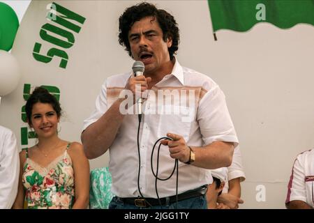 CLAUDIA TRAISAC, Benicio Del Toro, ESCOBAR: paradiso perduto, 2014 Foto Stock