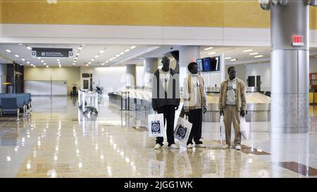 GER DUANY, EMMANUEL JAL, ARNOLD OCENG, la buona menzogna, 2014 Foto Stock