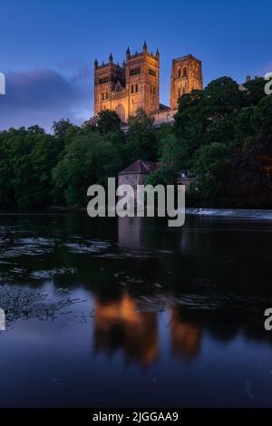 La Cattedrale di Durham di notte Foto Stock