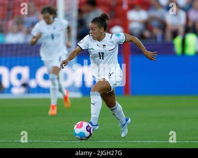 Primo : 07/10/2022 Calcio, Calcio, UEFA womenÂ Euro 2022, Donne EM 2022 Inghilterra, Campionato europeo 2022, Francia - Italia Kadiatou Diani (11 Francia) Foto Stock