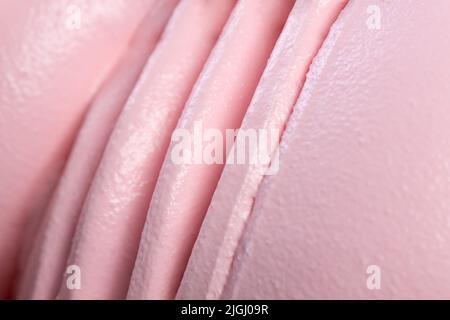 Grande porzione di gelato rosa. Gelato italiano. Foto Stock