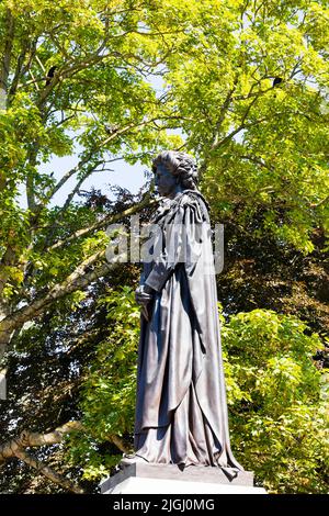 Statua della Baronessa Margaret Thatcher MP fuori dalla Guildhall, Grantham, Lincolnshire, Inghilterra Foto Stock