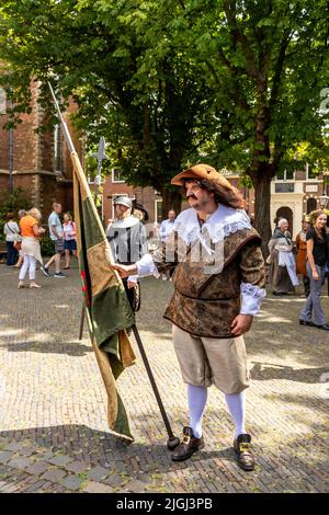 Rembrandt van Rijn festival, attori che rievoca i suoi dipinti e la sua era, Leiden, Olanda del Sud, Paesi Bassi. Foto Stock