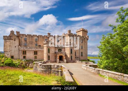 Il castello di Dunvegan sull'Isola di Skye in Scozia Foto Stock