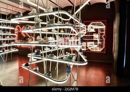 Killian Hayes NBA Player presso Airness di Parigi Foto Stock