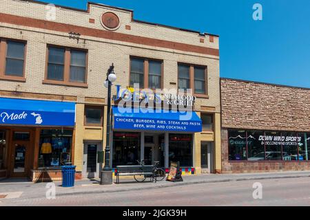 Houghton, MI, Stati Uniti d'America - 20 giugno 2022: Joeys Seafood and Grill business building Foto Stock