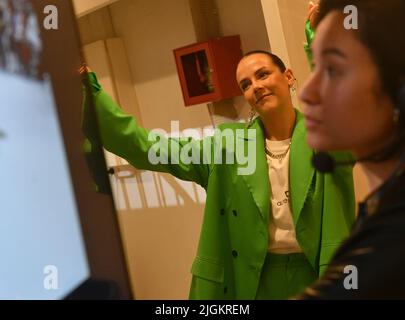 Pauline Ducruet - Backstage du défilé Alter Femme Automne/Hiver 2022/2023 lors de la Fashion Week de Paris, France, le 1er Mars 2022 Foto Stock