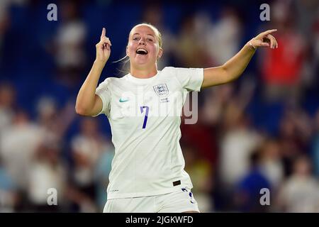 Brighton, Regno Unito. 11th luglio 2022. Beth Mead of England Women celebra la vittoria delle sue squadre dopo il gioco. UEFA Women's Euro England 2022, Group A Match, England Women / Norway Women al Falmer Stadium di Brighton & Hove in Sussex di lunedì 11th luglio 2022. Questa immagine può essere utilizzata solo per scopi editoriali. Solo per uso editoriale, licenza richiesta per uso commerciale. Nessun uso in scommesse, giochi o un singolo club/campionato/player pubblicazioni. pic di Steffan Bowen/Andrew Orchard sport fotografia/Alamy Live news credito: Andrew Orchard sport fotografia/Alamy Live News Foto Stock